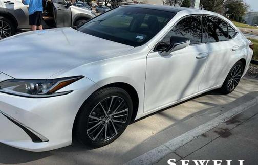 2023 Lexus ES 350 Base