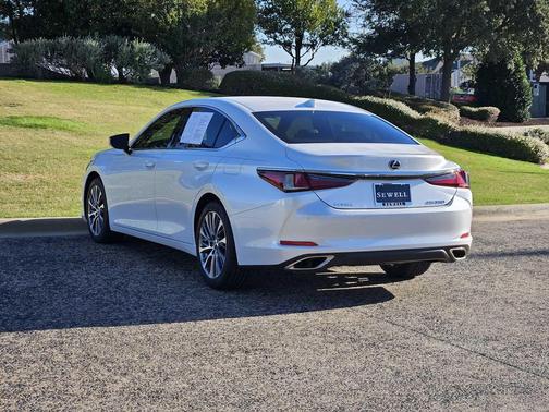 2020 Lexus ES 350 Base