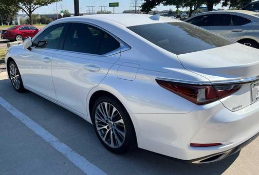 2020 Lexus ES 350 Base