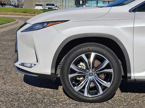 2022 Lexus RX 350L Base