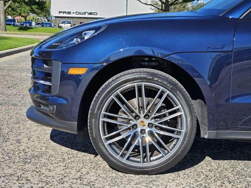 2019 Porsche Macan AWD