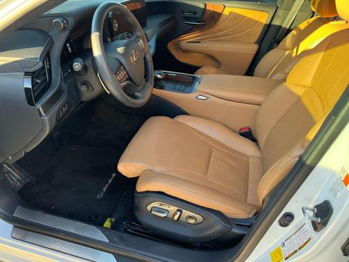 2024 Lexus LS 500 Base