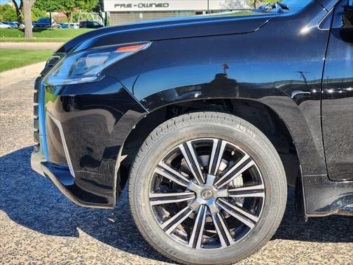 2021 Lexus LX 570 Three-Row