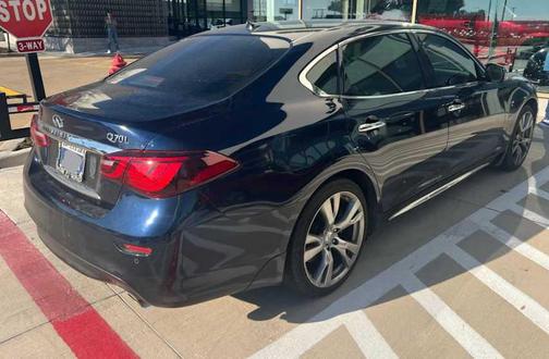 2018 INFINITI Q70L 3.7 LUXE