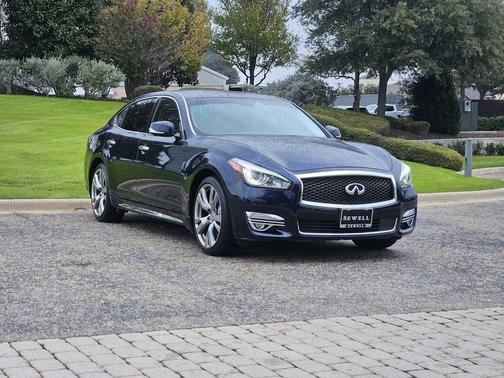 2018 INFINITI Q70L 3.7 LUXE