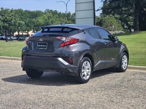 2020 Toyota C-HR LE