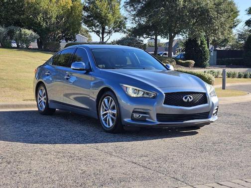 2015 INFINITI Q50 Premium