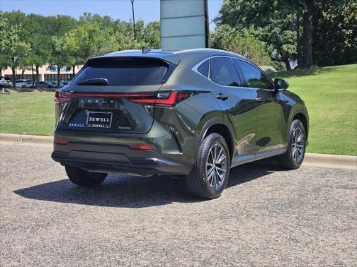 2025 Lexus NX 250 Premium
