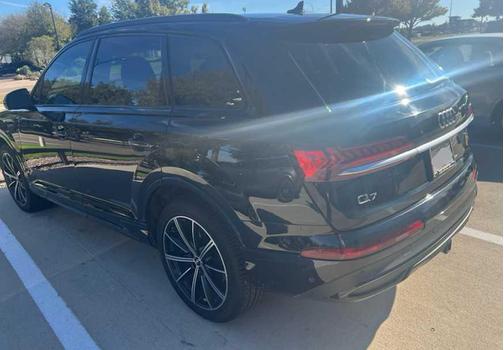 2020 Audi Q7 55 Premium Plus