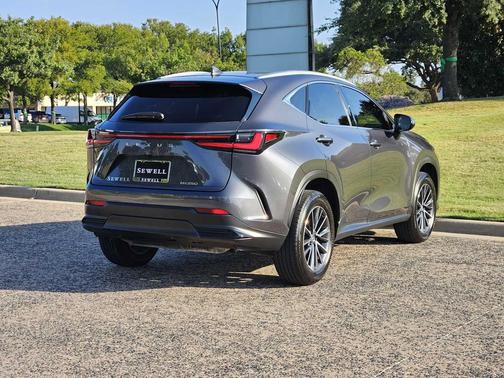 2025 Lexus NX 250 Premium