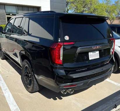 2022 GMC Yukon XL 4WD AT4