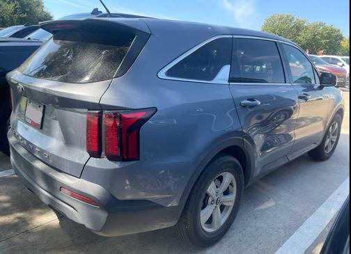 2021 Kia Sorento LX