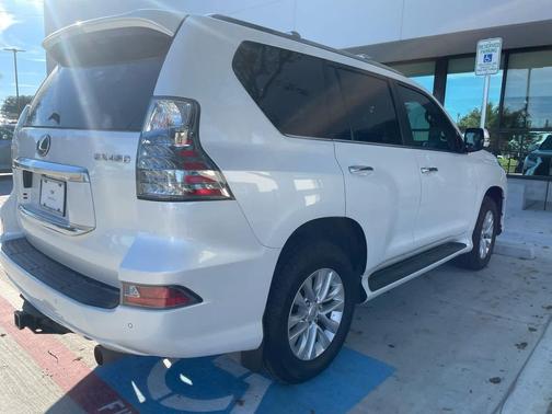 2023 Lexus GX 460 Premium