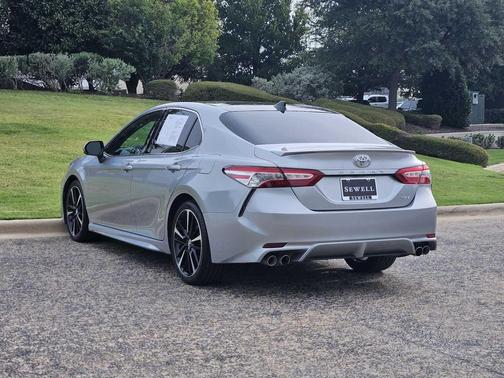 2020 Toyota Camry XSE