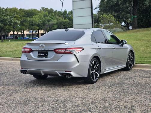 2020 Toyota Camry XSE