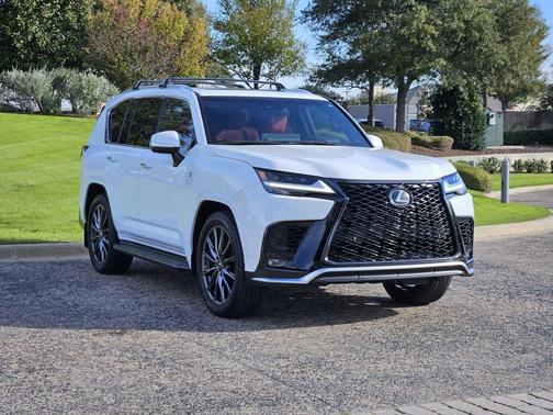 2022 Lexus LX 600 Base