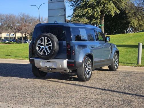 2024 Land Rover Defender 110 P400 S