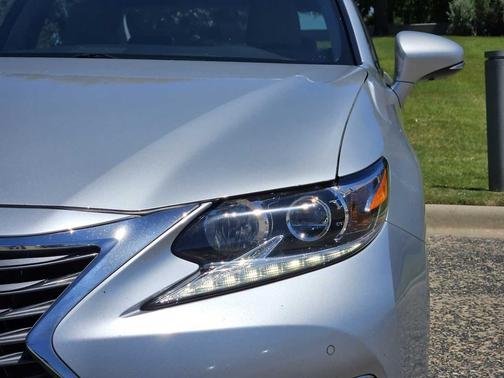 2017 Lexus ES 350 Base