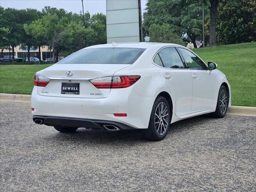 2016 Lexus ES 350 Base