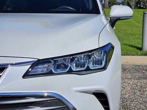 2020 Toyota Avalon XLE