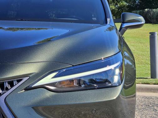 2022 Lexus NX 350h Premium