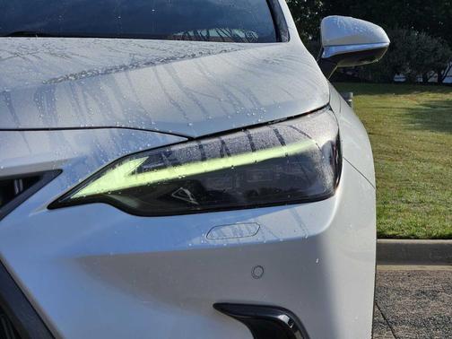 Eminent White Pearl 2022 Lexus NX 350 Luxury