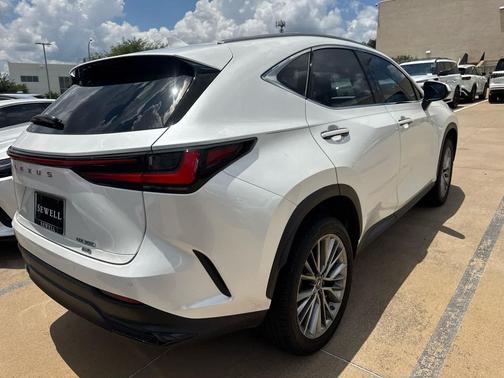 Eminent White Pearl 2022 Lexus NX 350 Luxury