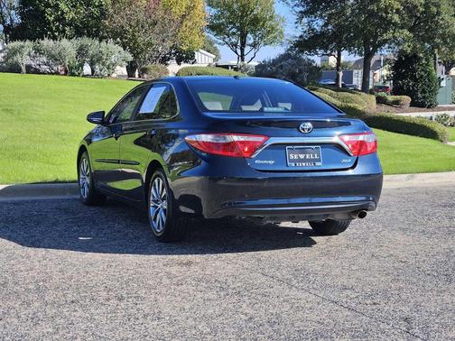 2016 Toyota Camry XLE