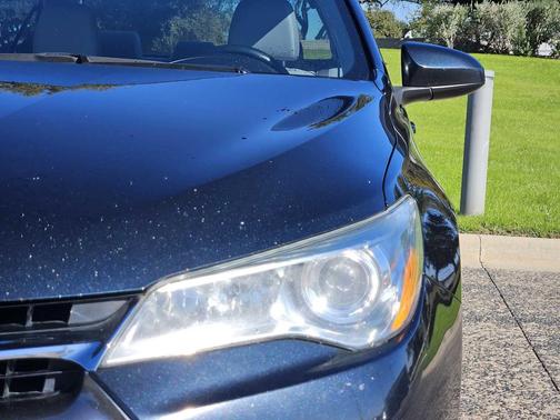 2016 Toyota Camry XLE