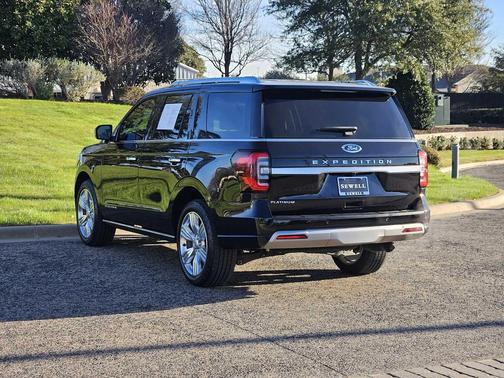 2023 Ford Expedition Platinum