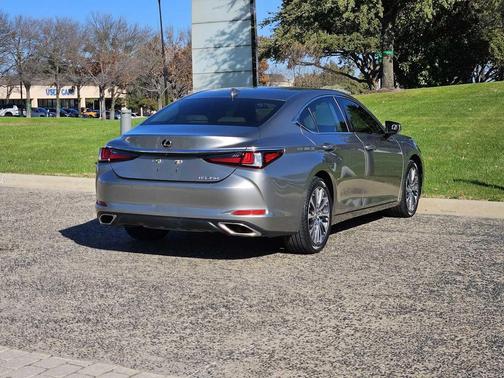 2019 Lexus ES 350 Base