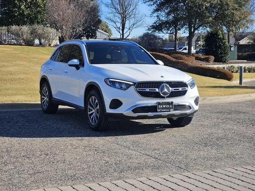 2025 Mercedes-Benz GLC 300 4MATIC