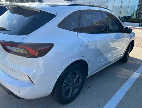 2023 Ford Escape ST-Line Select