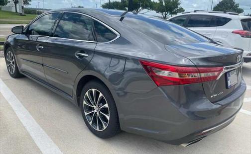 2016 Toyota Avalon XLE