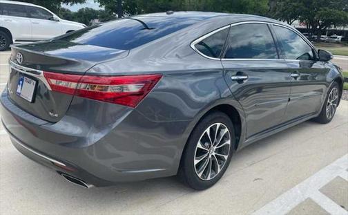 2016 Toyota Avalon XLE