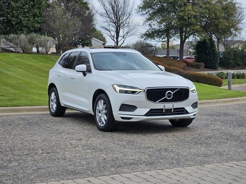 2019 Volvo XC60 T5 Momentum