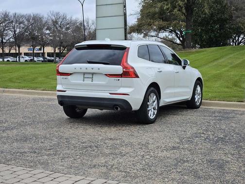 2019 Volvo XC60 T5 Momentum