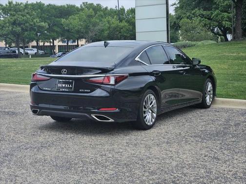 2022 Lexus ES 350 Ultra Luxury