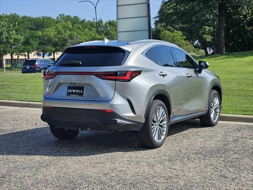 2022 Lexus NX 350h Luxury