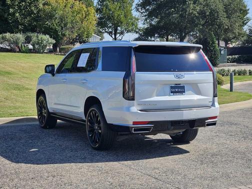 2022 Cadillac Escalade Premium Luxury