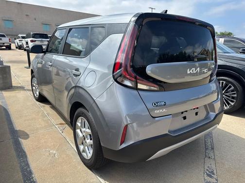Steel Gray 2025 Kia Soul LX
