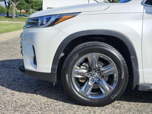 2018 Toyota Highlander Limited Platinum