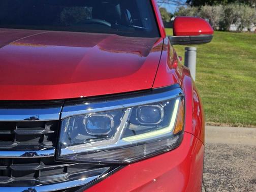 2023 Volkswagen Atlas 3.6L SE w/Technology