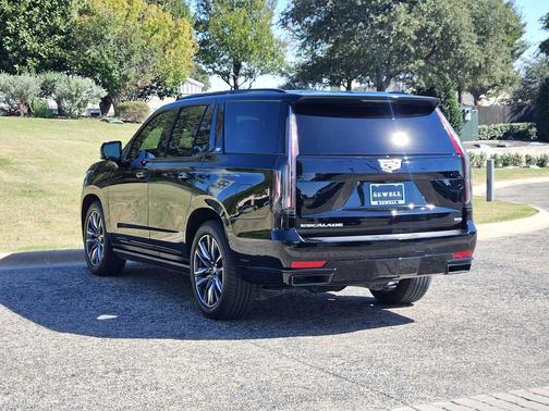 2021 Cadillac Escalade Sport