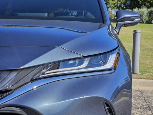 2022 Toyota Venza XLE