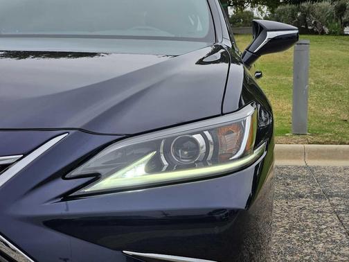 2020 Lexus ES 350 Base