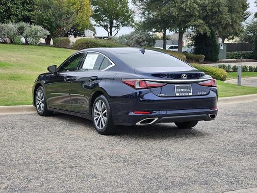 2020 Lexus ES 350 Base
