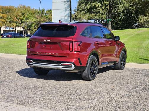 2022 Kia Sorento SX