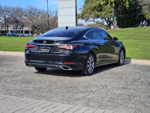 2019 Lexus ES 350 Base