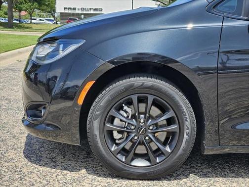 2020 Chrysler Pacifica L